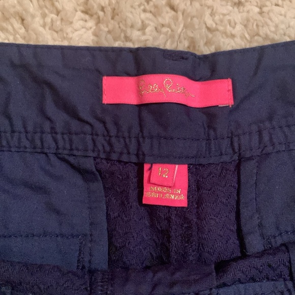Lilly Pulitzer Navy Shorts SZ 12 Womens - Picture 2 of 5